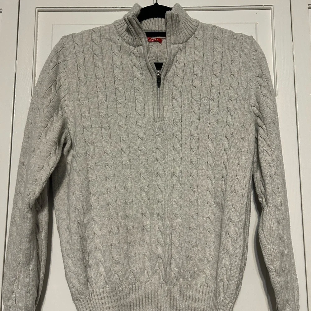 Men's Gray Izod Cable Knit Sweater